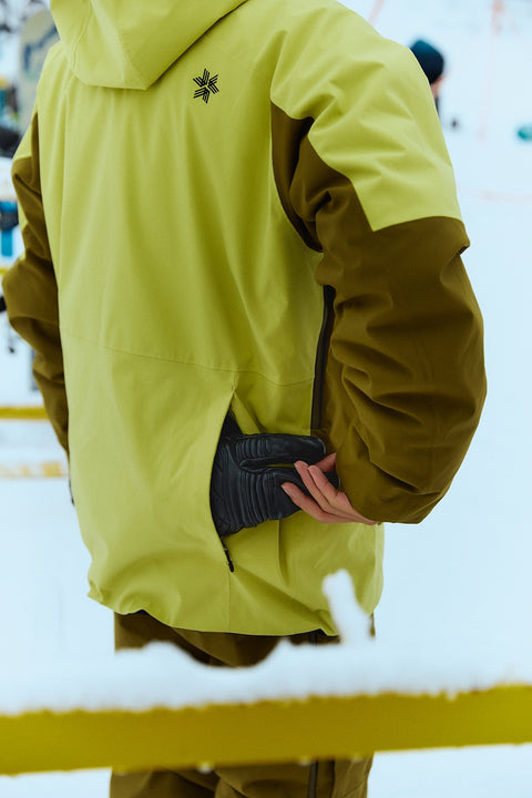 Model wearing the G15301 G-AXIS Jacket